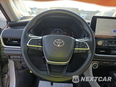 2026 Toyota Grand Highlander LE - zdjęcie 10 z 22 - miniatura