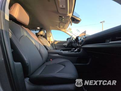 2024 Toyota Grand Highlander XLE - zdjęcie 8 z 21 - miniatura