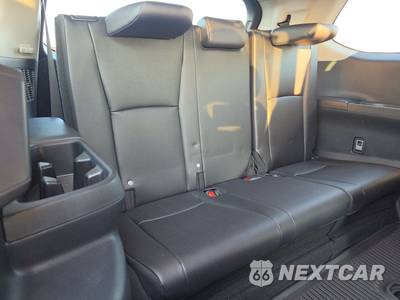 2024 Toyota Grand Highlander XLE - zdjęcie 14 z 21 - miniatura