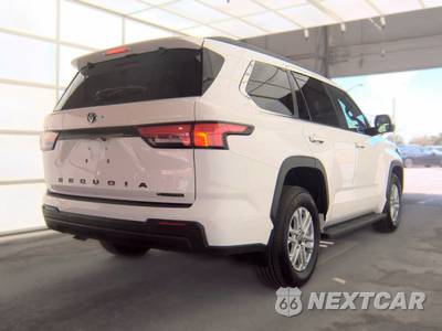 2026 Toyota Sequoia SR5 - zdjęcie 5 z 26 - miniatura