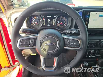 2026 Jeep Wrangler 4 Door Sahara - zdjęcie 10 z 21 - miniatura