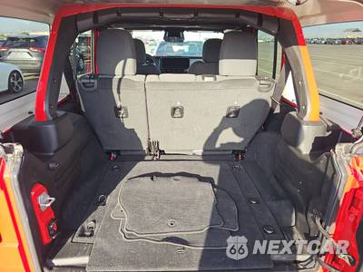 2026 Jeep Wrangler 4 Door Sahara - zdjęcie 16 z 21 - miniatura