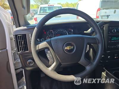 2025 Chevrolet Express 2500 Cargo Van 1WT 135.0" WB - zdjęcie 10 z 27 - miniatura