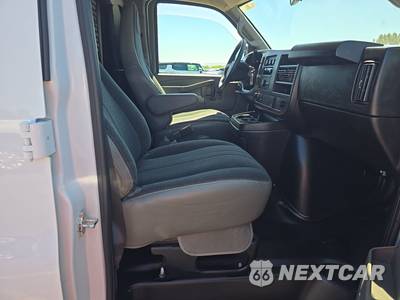 2025 Chevrolet Express 2500 Cargo Van 1WT 135.0" WB - zdjęcie 8 z 27 - miniatura