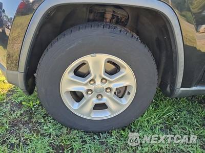2014 Jeep Grand Cherokee Laredo - zdjęcie 8 z 26 - miniatura