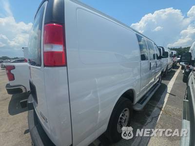 2025 GMC Savana 2500 Cargo Van 1WT 135.0" WB - zdjęcie 4 z 25 - miniatura