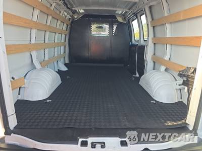 2025 Chevrolet Express 2500 Cargo Van 1WT 135.0" WB - zdjęcie 16 z 23 - miniatura