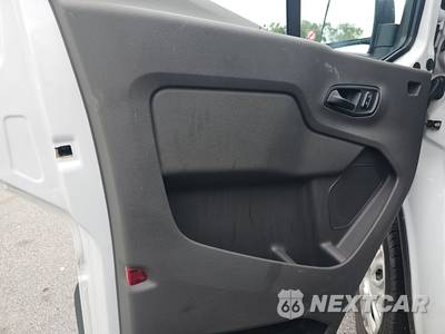 2025 Ford Transit 250 Cargo Van Low Roof 130.0" WB - zdjęcie 9 z 23 - miniatura