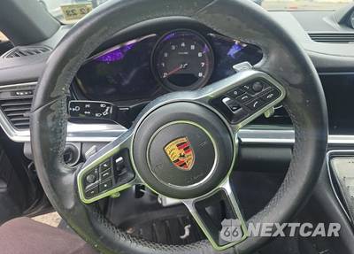 2018 Porsche Panamera 4 - zdjęcie 10 z 13 - miniatura