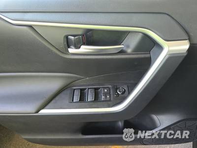 2024 Toyota RAV4 XLE - zdjęcie 9 z 23 - miniatura