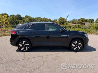 2026 Volkswagen Atlas Cross Sport 2.0T SE w/Technology - zdjęcie 4 z 26 - miniatura