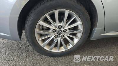 2017 Toyota Avalon Hybrid Limited - zdjęcie 39 z 40 - miniatura