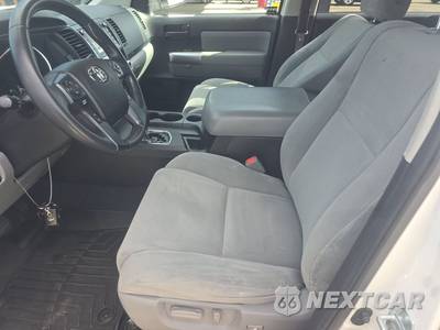 2021 Toyota Sequoia SR5 - zdjęcie 7 z 27 - miniatura
