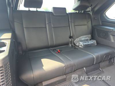 2024 Toyota Sequoia Platinum - zdjęcie 14 z 21 - miniatura