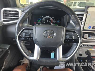 2024 Toyota Sequoia Platinum - zdjęcie 10 z 21 - miniatura