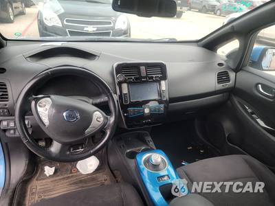 2013 Nissan LEAF SV - zdjęcie 11 z 17 - miniatura