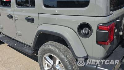2022 Jeep Wrangler Unlimited Sahara - zdjęcie 26 z 28 - miniatura