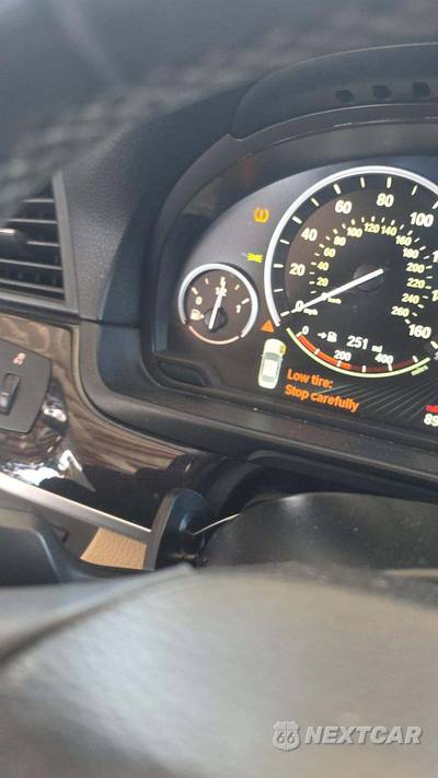 2015 BMW 5 Series Sedan 528i - zdjęcie 28 z 30 - miniatura