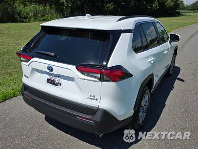 2024 Toyota RAV4 Hybrid LE - zdjęcie 6 z 28 - miniatura