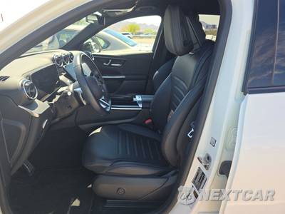 2025 Mercedes-Benz GLC 300 - zdjęcie 13 z 32 - miniatura