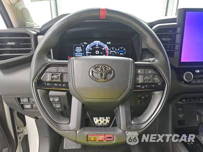 2023 Toyota Sequoia TRD Pro - zdjęcie 10 z 20 - miniatura