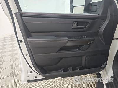 2023 Toyota Sequoia TRD Pro - zdjęcie 9 z 20 - miniatura