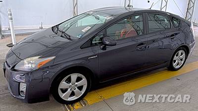 2010 Toyota Prius V - zdjęcie 1 z 28 - miniatura
