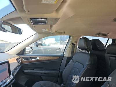 2025 Volkswagen Atlas 2.0T SE w/Technology - zdjęcie 19 z 32 - miniatura