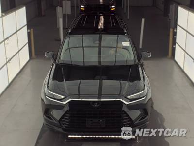 2025 Toyota Grand Highlander XLE - zdjęcie 2 z 25 - miniatura