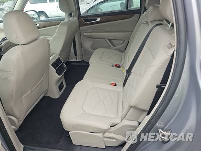 2025 Volkswagen Atlas 2.0T SE w/Technology - zdjęcie 13 z 31 - miniatura