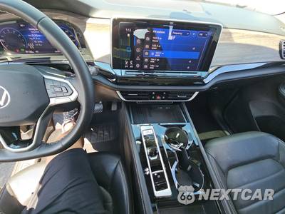 2025 Volkswagen Atlas 2.0T SEL - zdjęcie 11 z 31 - miniatura
