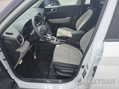 2025 Hyundai Venue SEL - zdjęcie 7 z 29 - miniatura