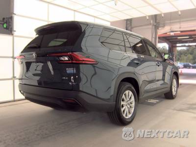 2025 Toyota Grand Highlander XLE - zdjęcie 4 z 34 - miniatura