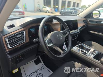 2025 Volkswagen Atlas 2.0T SE w/Technology - zdjęcie 11 z 24 - miniatura