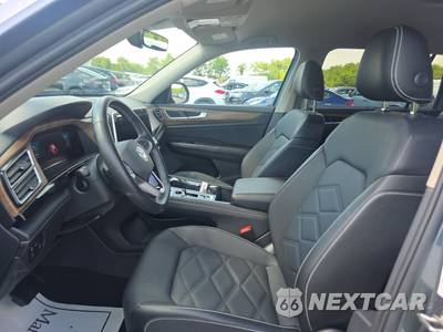 2025 Volkswagen Atlas 2.0T SE w/Technology - zdjęcie 7 z 24 - miniatura