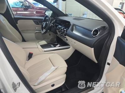 2025 Mercedes-Benz GLA 250 4MATIC - zdjęcie 8 z 28 - miniatura