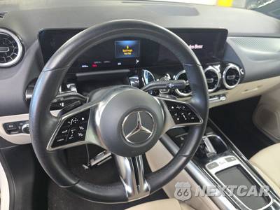 2025 Mercedes-Benz GLA 250 4MATIC - zdjęcie 10 z 28 - miniatura