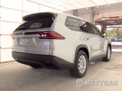 2025 Toyota Grand Highlander XLE - zdjęcie 4 z 33 - miniatura