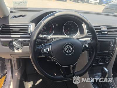 2018 Volkswagen Passat 2.0T SE - zdjęcie 10 z 21 - miniatura