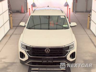 2025 Volkswagen Atlas Cross Sport 2.0T SE w/Technology - zdjęcie 2 z 26 - miniatura