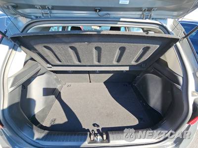 2025 Hyundai Venue SEL - zdjęcie 16 z 34 - miniatura