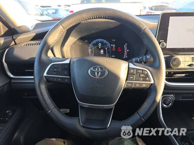 2025 Toyota Grand Highlander XLE - zdjęcie 10 z 41 - miniatura