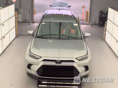 2025 Toyota Grand Highlander XLE - zdjęcie 2 z 41 - miniatura