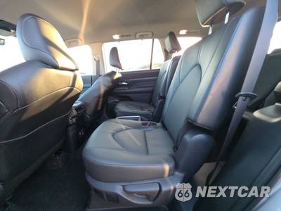2025 Toyota Grand Highlander XLE - zdjęcie 13 z 41 - miniatura