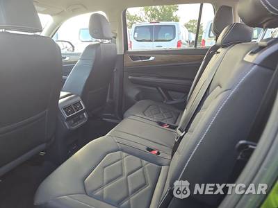 2025 Volkswagen Atlas 2.0T SE w/Technology - zdjęcie 13 z 23 - miniatura