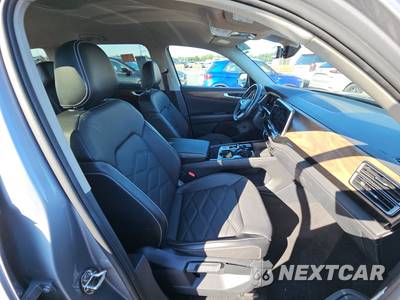 2025 Volkswagen Atlas 2.0T SE w/Technology - zdjęcie 8 z 36 - miniatura
