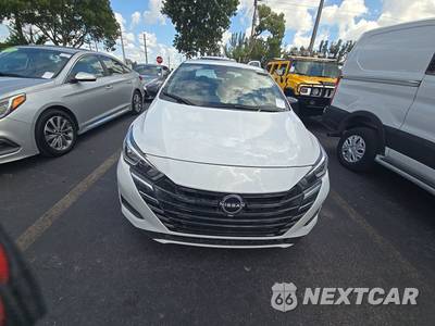 2024 Nissan Versa S - zdjęcie 2 z 27 - miniatura