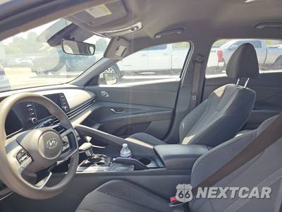 2021 Hyundai Elantra SE - zdjęcie 7 z 36 - miniatura
