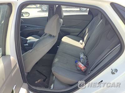 2021 Hyundai Elantra SE - zdjęcie 13 z 36 - miniatura