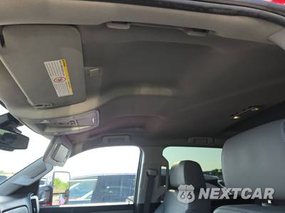 2019 Chevrolet Silverado 2500HD LTZ Crew Cab Medium Bed 1LZ - zdjęcie 18 z 27 - miniatura